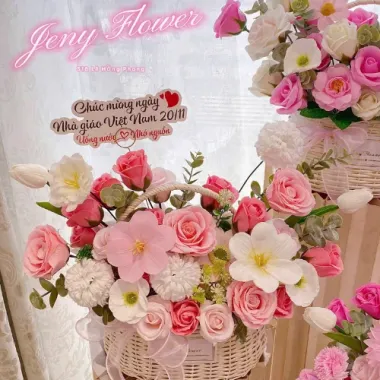 Giỏ Hoa Mây: Món Quà Tinh Tế Lưu Giữ Vẹn Nguyên Từng Khoảnh Khắc Yêu Thương