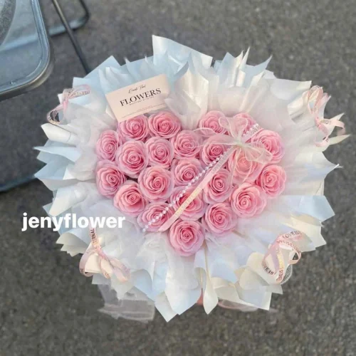 Khám Phá Vẻ Đẹp và Ý Nghĩa Sâu Sắc của Bó Tim Ecuador Hồng Phấn 22 Bông – Món Quà Hoàn Hảo Cho Mọi Dịp Đặc Biệt